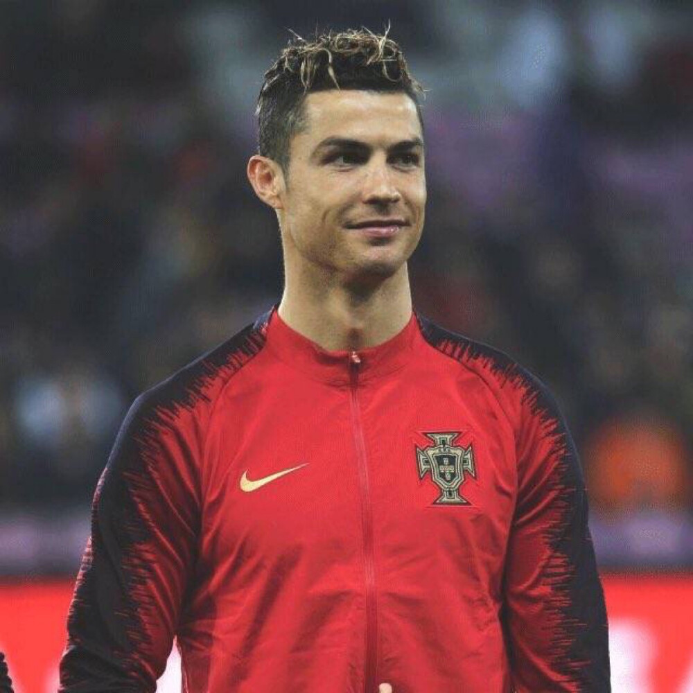 足球报：梅州客家经济困难无法妥善解决，也没总经理主持局面（足球报：梅州客家财务困局难解，且无总经理统筹大局）