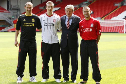 搏击网红正面挑战鸽武缘，直言输了给10W，对方却迟迟不敢回应（搏击网红公开向鸽武缘下战书：放话输了赔10万，对方迟迟无回应）