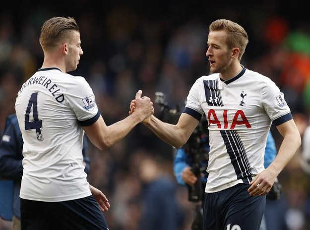 马丁内利：排名英超榜首真棒，不认为会有压力，我们需保持冷静（马丁内利：领跑英超很棒，不觉压力，仍需保持冷静）