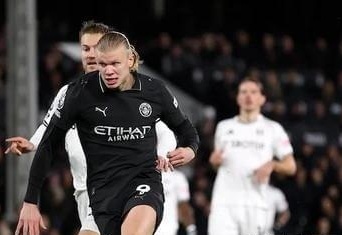 拼！本赛季抢回球权的次数：哈特29次领跑，VJ排名第二（本季夺回球权次数榜：哈特以29次居首，VJ位列第二）