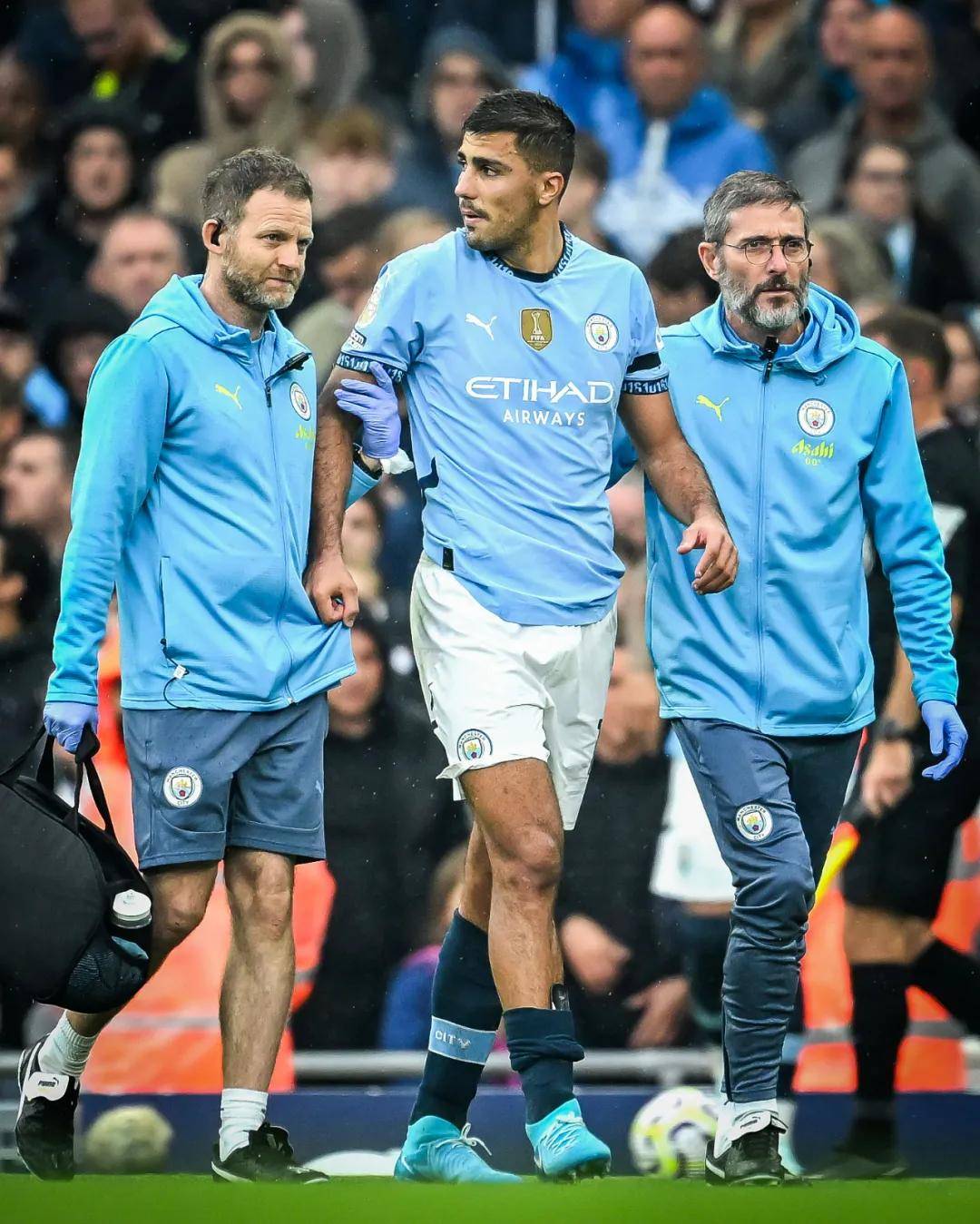 半场战报：皇马0-0埃尔切，姆巴佩失良机，银河战舰仅2射正（半场速报：皇马0-0埃尔切，姆巴佩错失良机，银河战舰上半场仅两次射正）