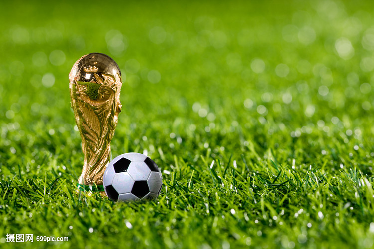 英媒：曼联追罗马后卫切利克，曼城、利物浦、阿森纳也在关注（英媒：曼联有意罗马后卫切利克，曼城、利物浦与阿森纳亦在关注）