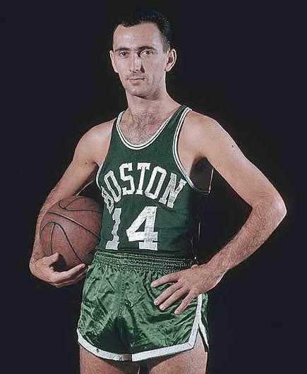 湖人易主 湖人易主